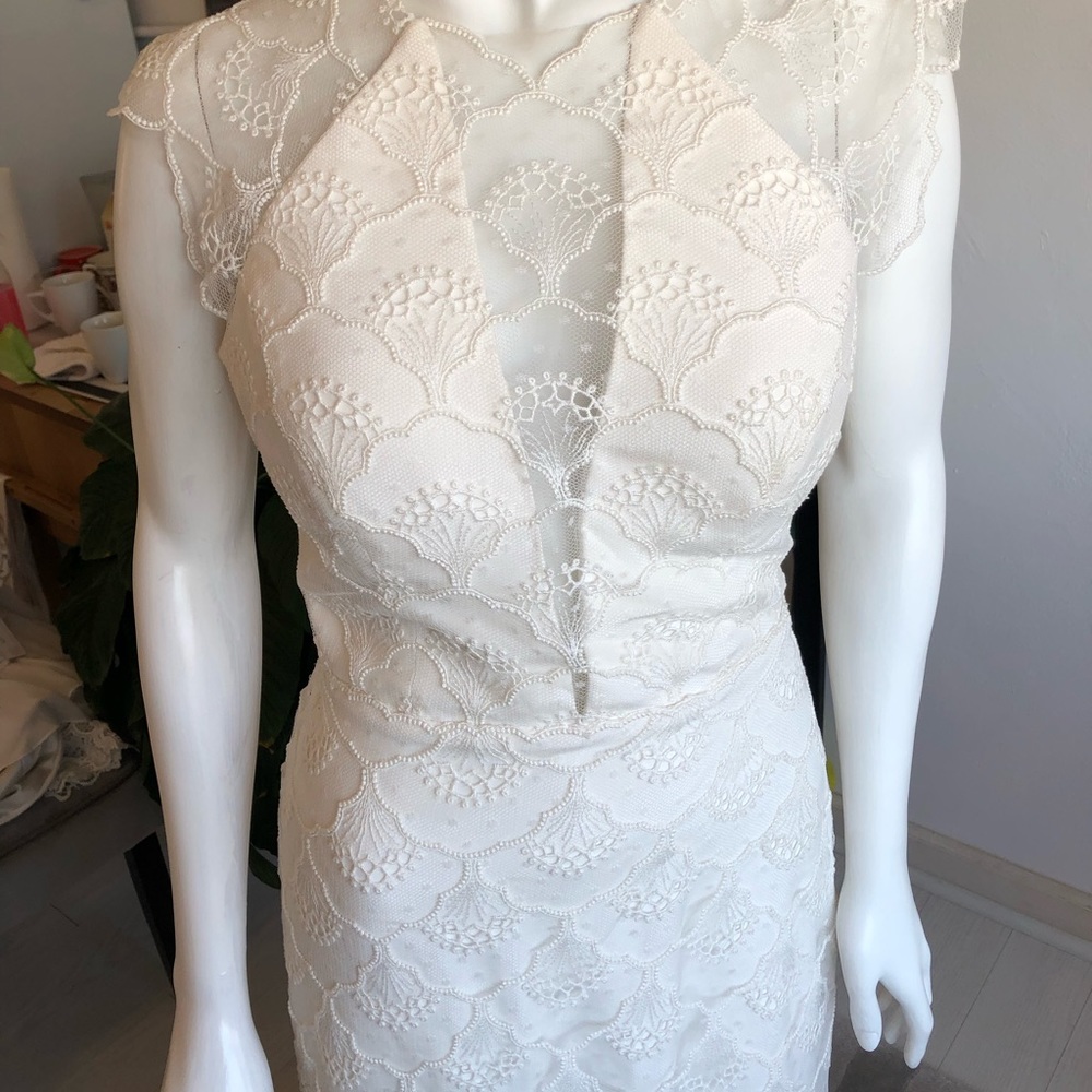 Wedding dress